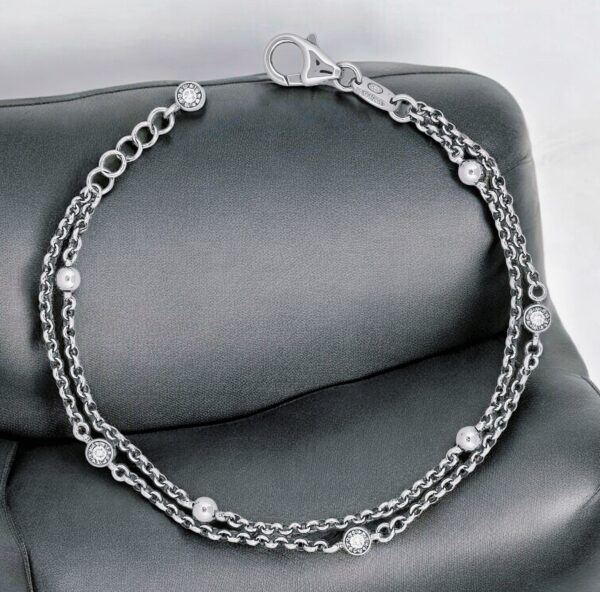 Bracciale Linda a doppia catena in argento rodiato con diamanti coltivati in laboratorio